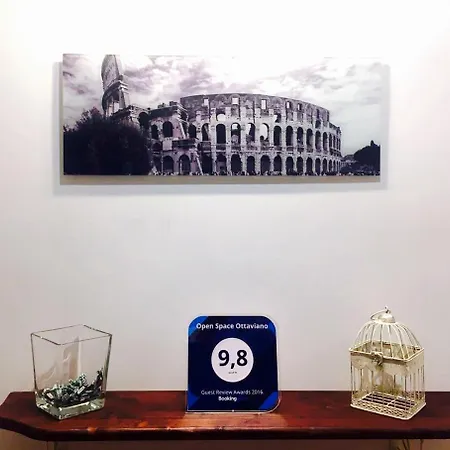 דירה Open Space Vatican Museum רומא